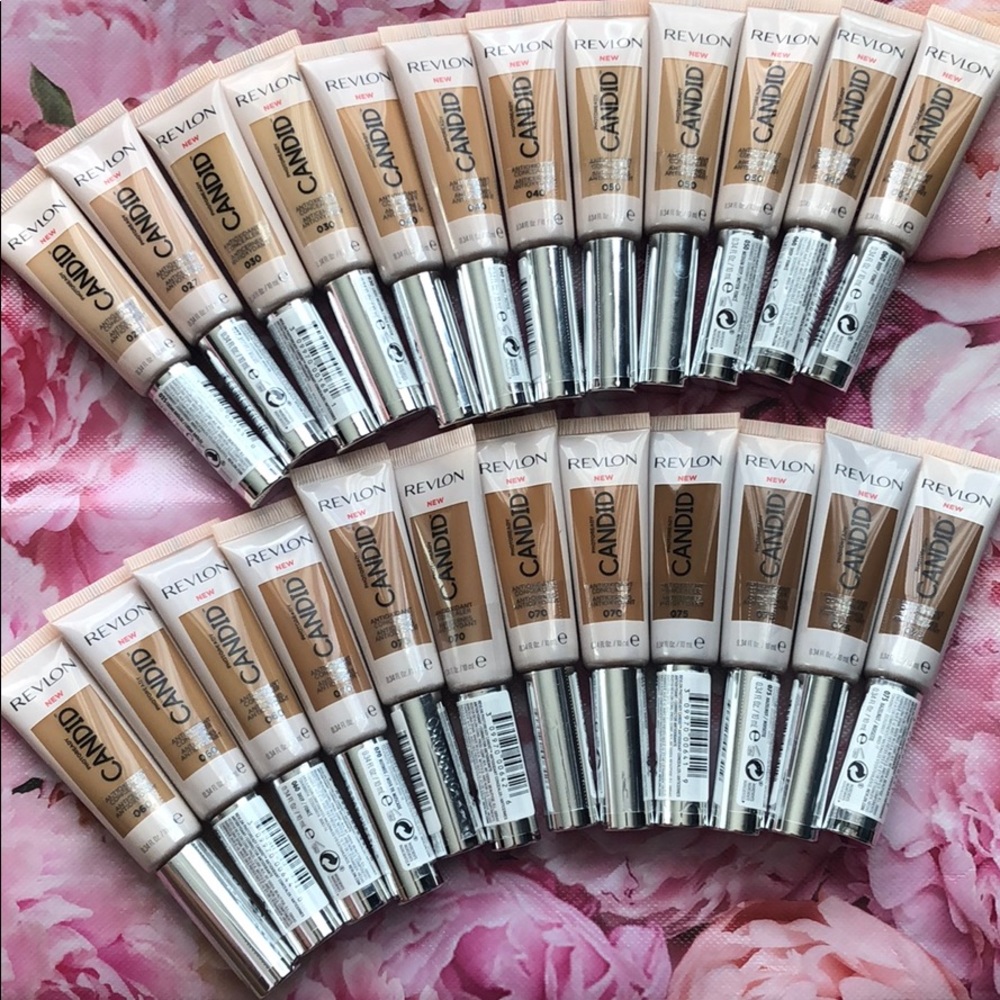 SOLD Revlon Candid Photoready Concealer